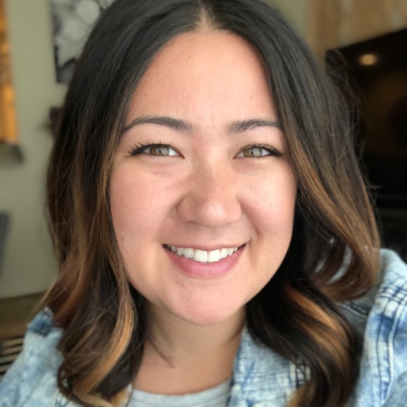 Meet your Posher, Julie - Picture 1 of 1